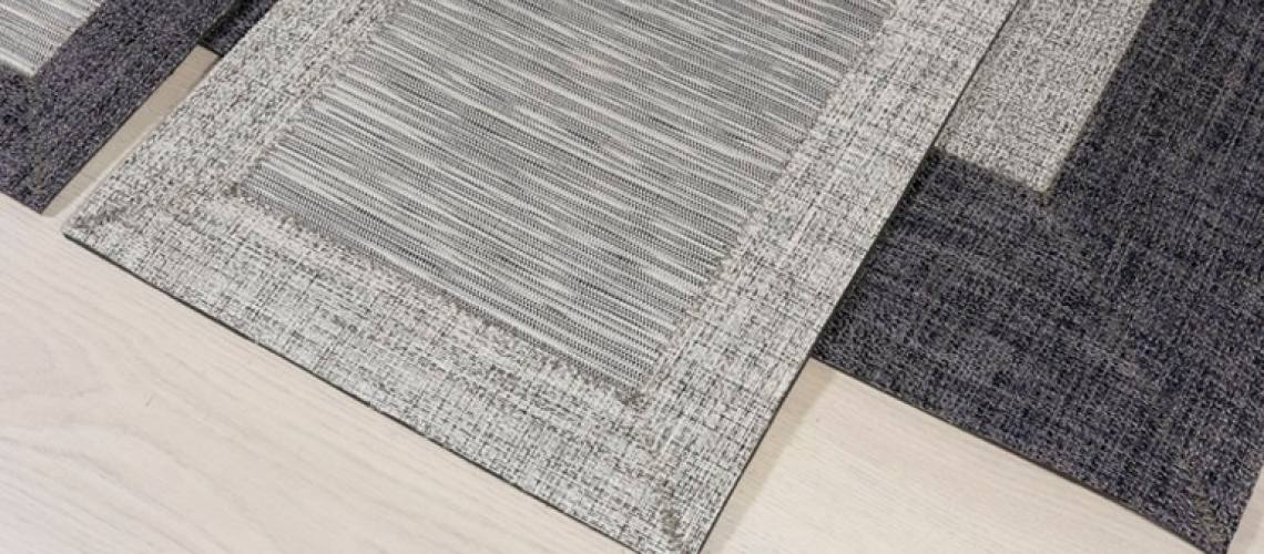 alfombra gris